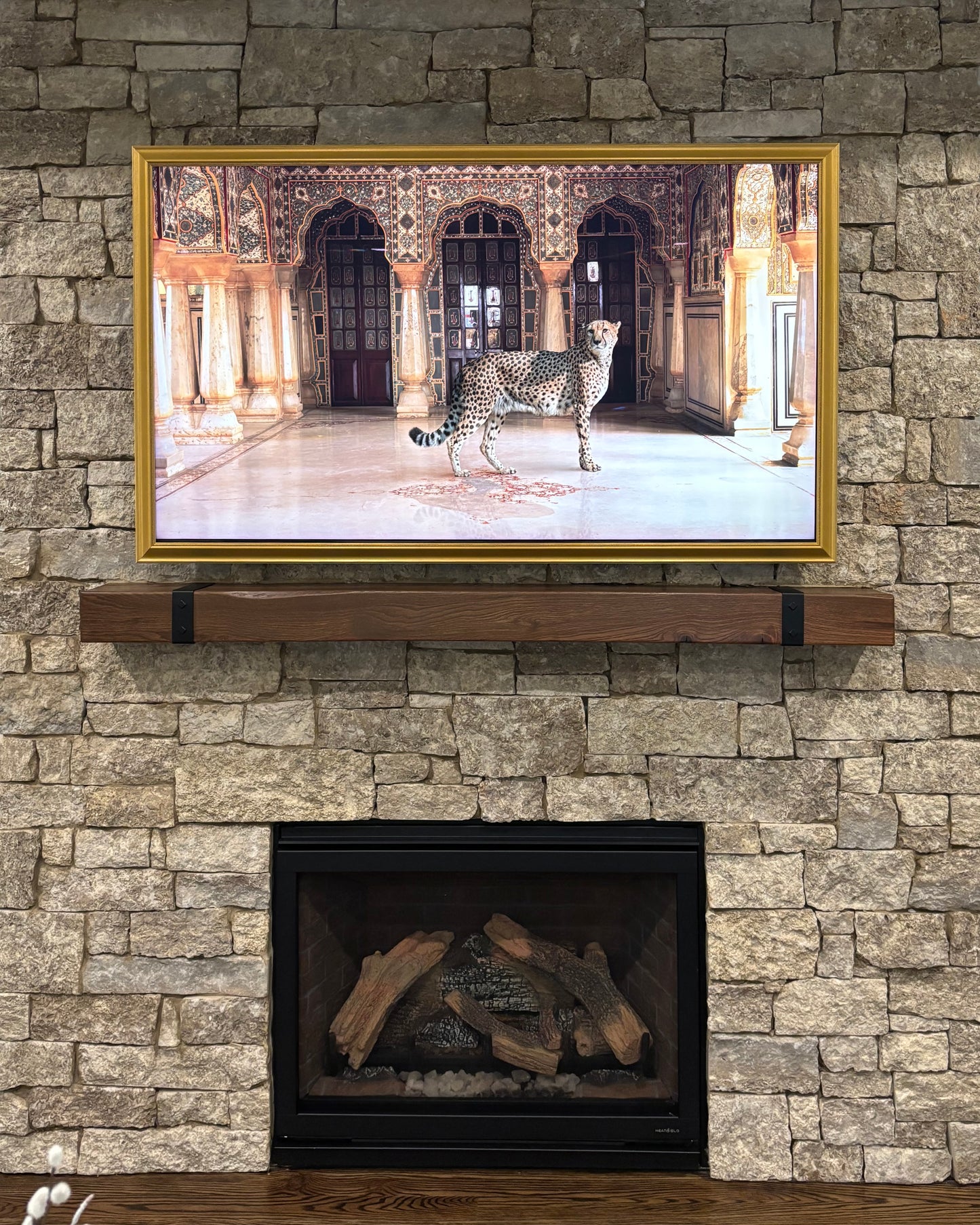 Gold - Deluxe Picture Frame for Samsung "The Frame" (2021+)